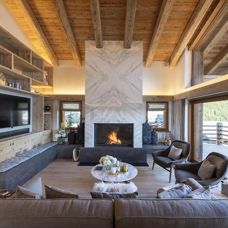 شقة Chalet Laax: Where Modern Design Meets المظهر الخارجي الصورة